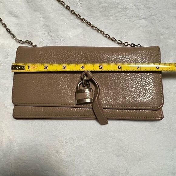 K. C. Jagger Crossbody Chain Wristlet Clutch Wallet Tan - Picture 10 of 11
